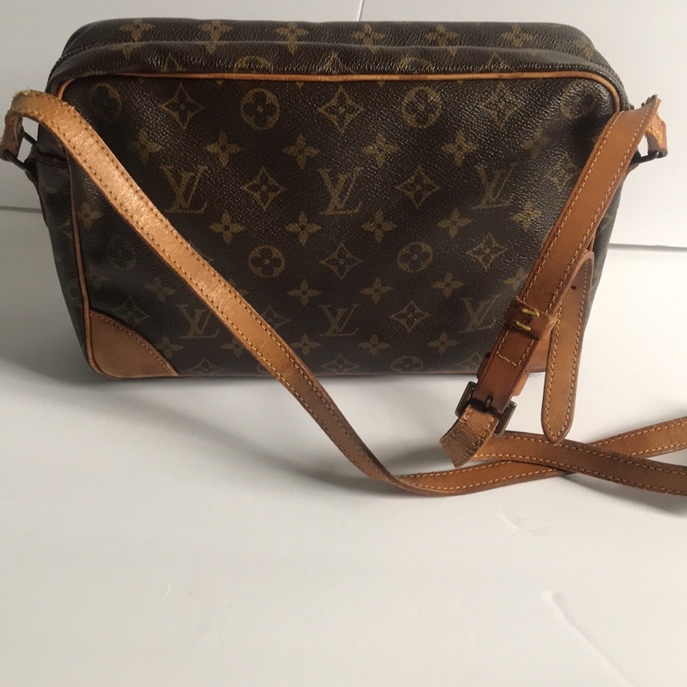 🖤 Pre-Loved Vintage Louis Vuitton Monogram Shoulder Bag – Timeless Classic 🖤 - Picture 6 of 16